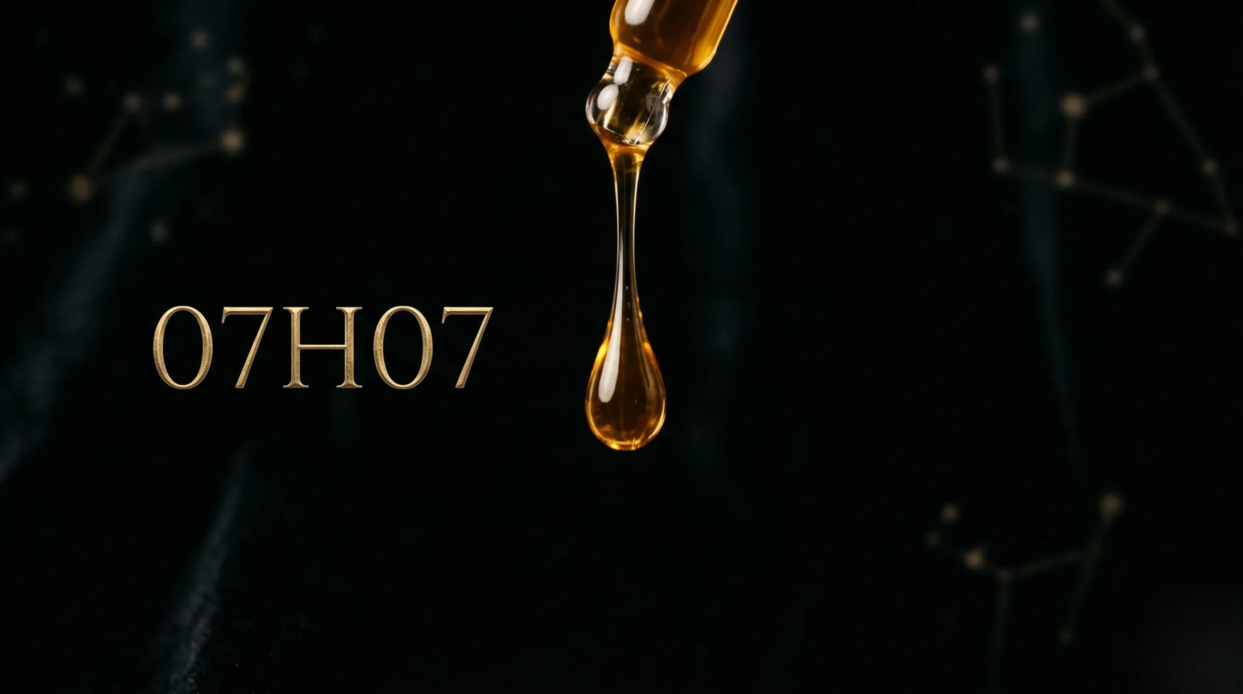 Une goutte d'huile essentielle en macro avec le titre 07h07 en typographie élégante.